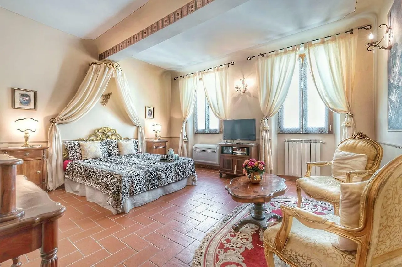 Classic Style Apartment In Center Florence 0*,