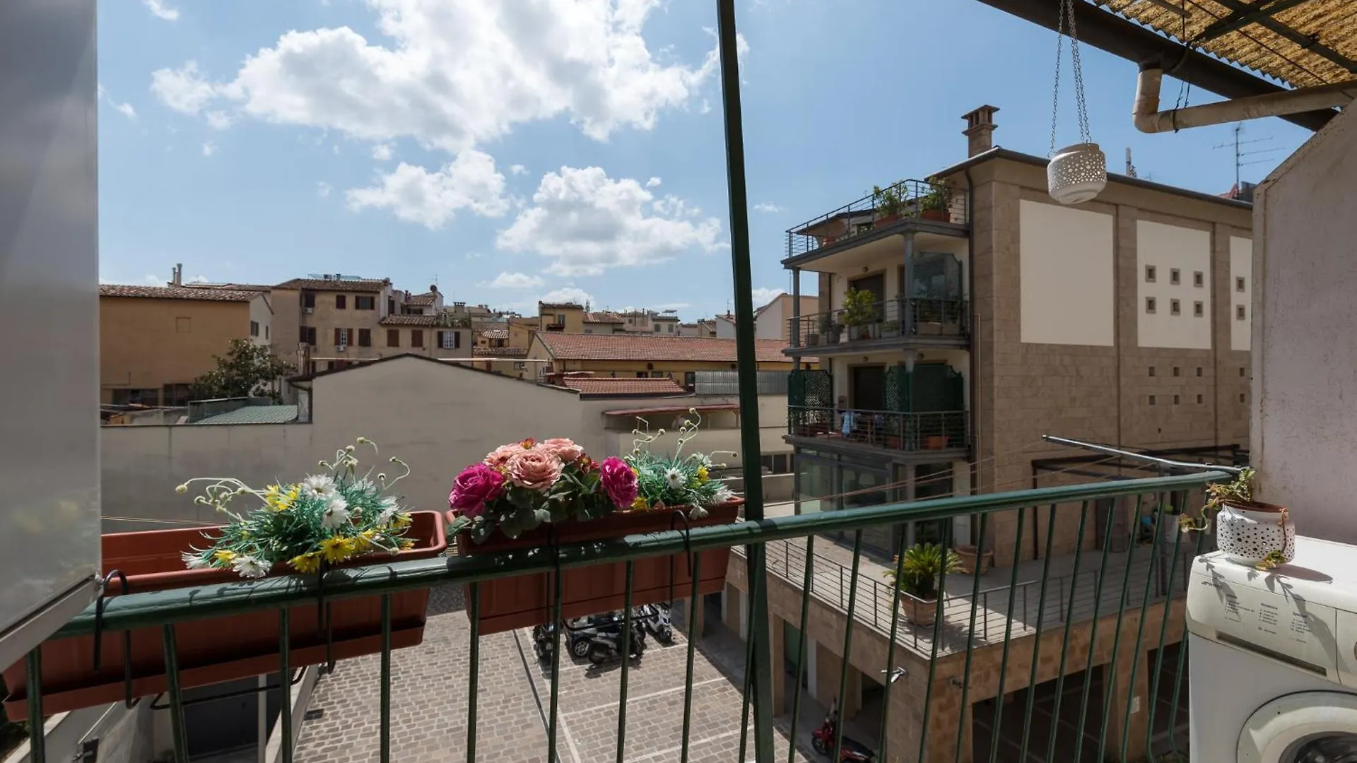 Classic Style Apartment In Center Firenze